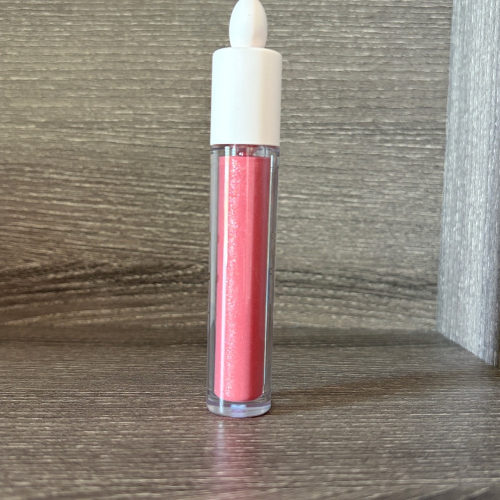 ❤️$12 NWT Rare Beauty Lip Gloss Shade Glimmer 3.3ml - Picture 2 of 6